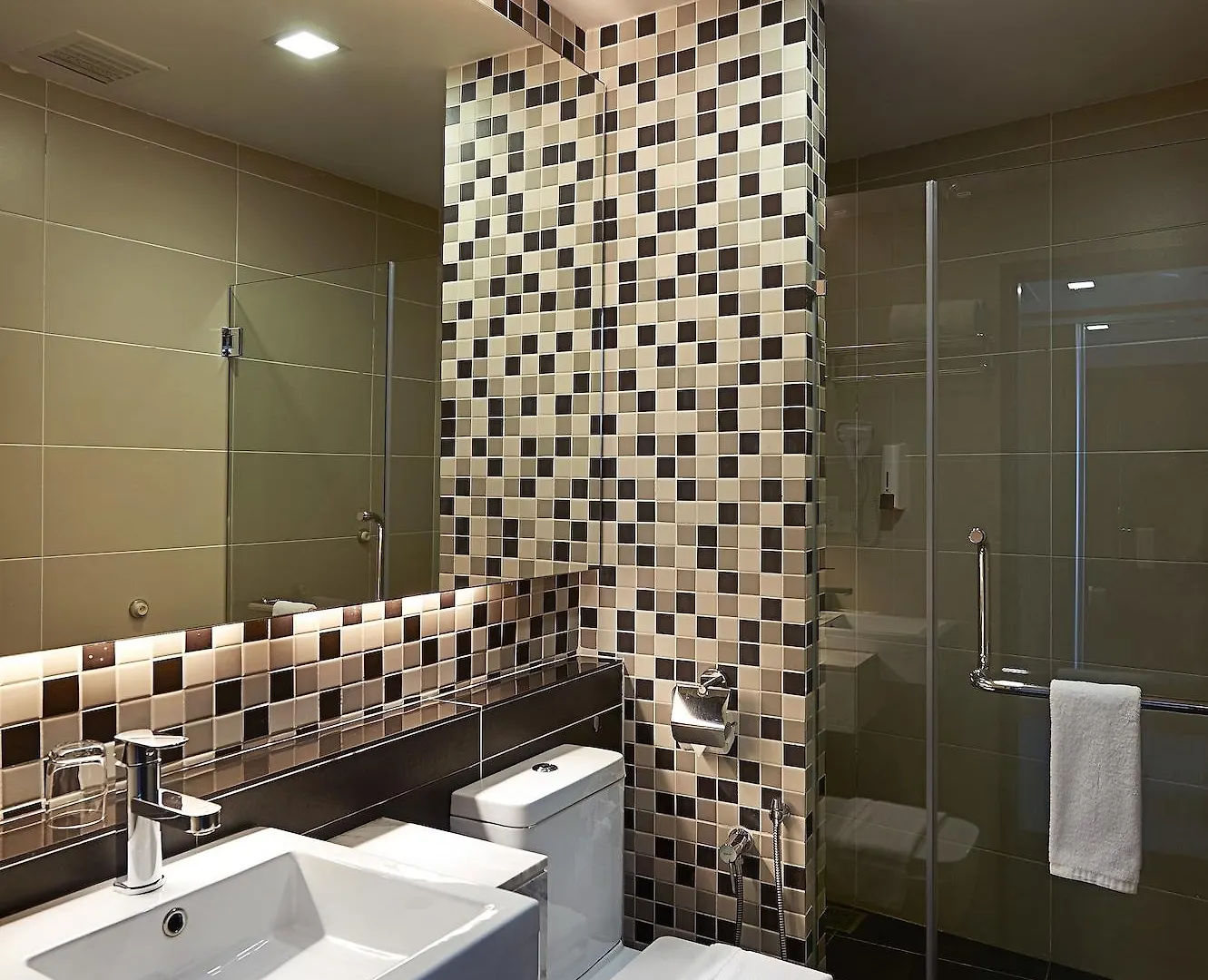 ***  Hotel Transit Kuala Lumpur Malaysia
